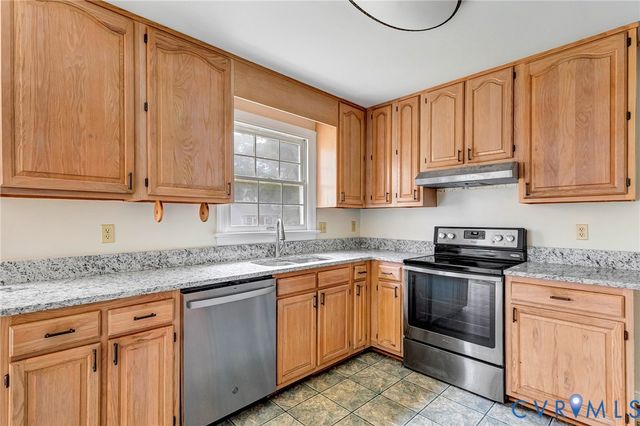 9160 Graff Ct, Mechanicsville, VA 23116