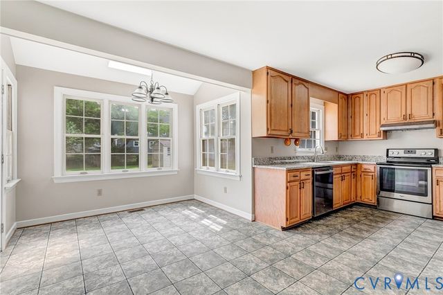 9160 Graff Ct, Mechanicsville, VA 23116