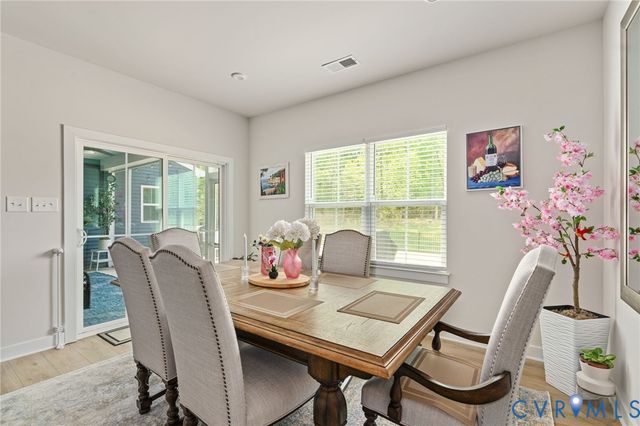 8073 Winter Fog Dr, New Kent, VA 23124