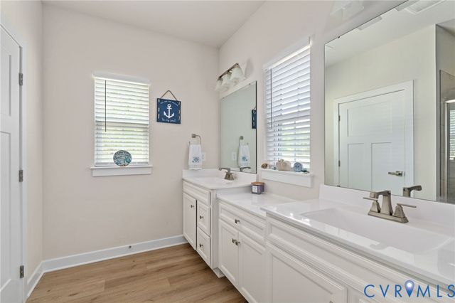 8073 Winter Fog Dr, New Kent, VA 23124