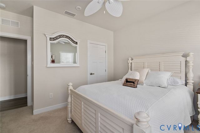 8073 Winter Fog Dr, New Kent, VA 23124