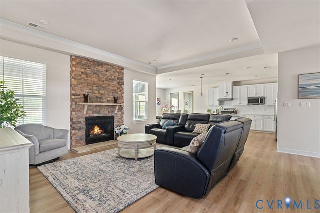 8073 Winter Fog Dr, New Kent, VA 23124
