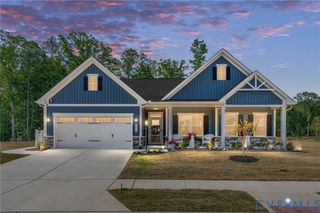 8073 Winter Fog Dr, New Kent, VA 23124