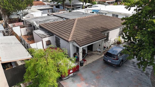 825 E 9th Ln, Hialeah, FL 33010