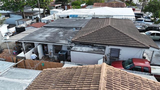 825 E 9th Ln, Hialeah, FL 33010