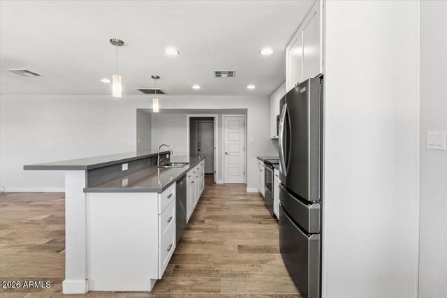 1152 E Watson Drive, Tempe, AZ 85283