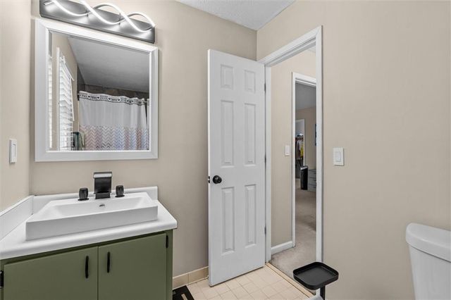 101 Mallard Ln, Carrollton, GA 30117