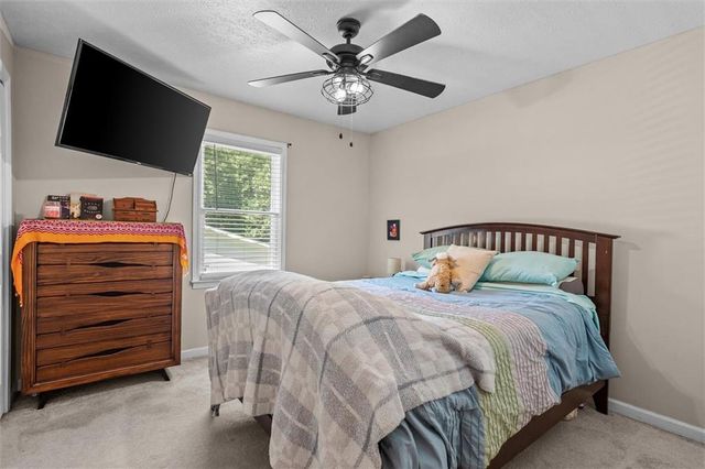 101 Mallard Ln, Carrollton, GA 30117