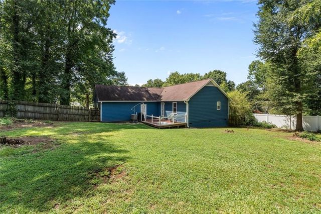 101 Mallard Ln, Carrollton, GA 30117