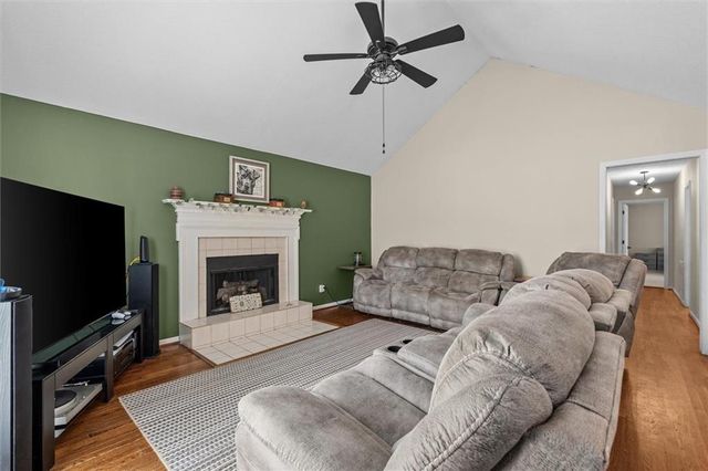 101 Mallard Ln, Carrollton, GA 30117