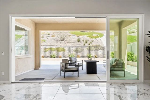 17721 Ridgeline Court, Saugus, CA 91350