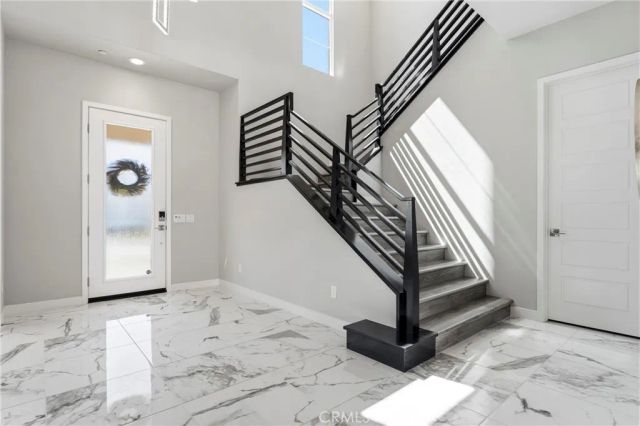 17721 Ridgeline Court, Saugus, CA 91350