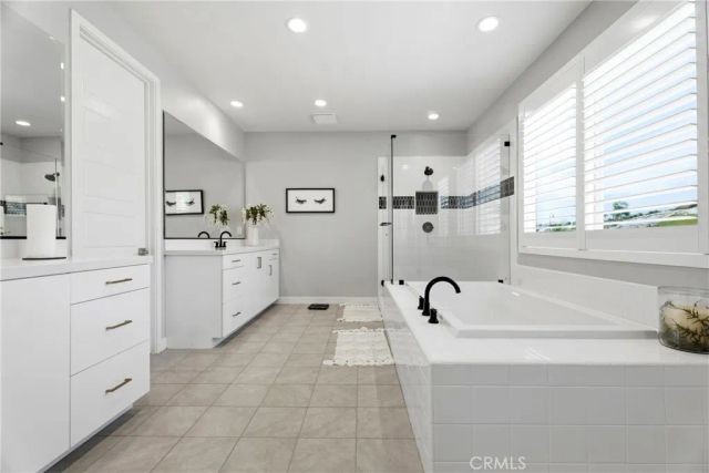 17721 Ridgeline Court, Saugus, CA 91350