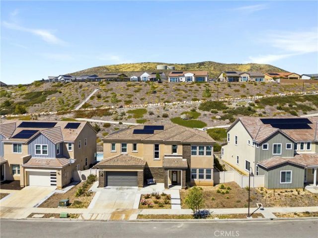 17721 Ridgeline Court, Saugus, CA 91350