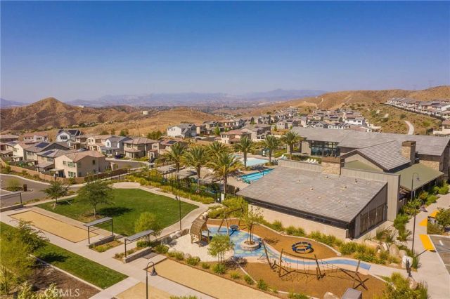 17721 Ridgeline Court, Saugus, CA 91350