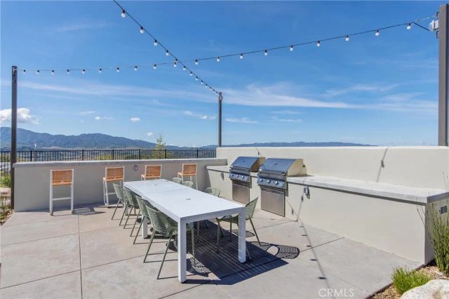 17721 Ridgeline Court, Saugus, CA 91350