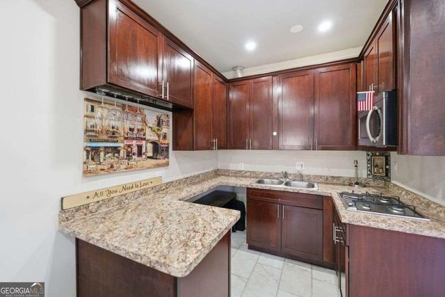 2710 Blake Towers Lane, Buford, GA 30519