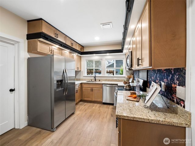 316 5th Street SW, Puyallup, WA 98371