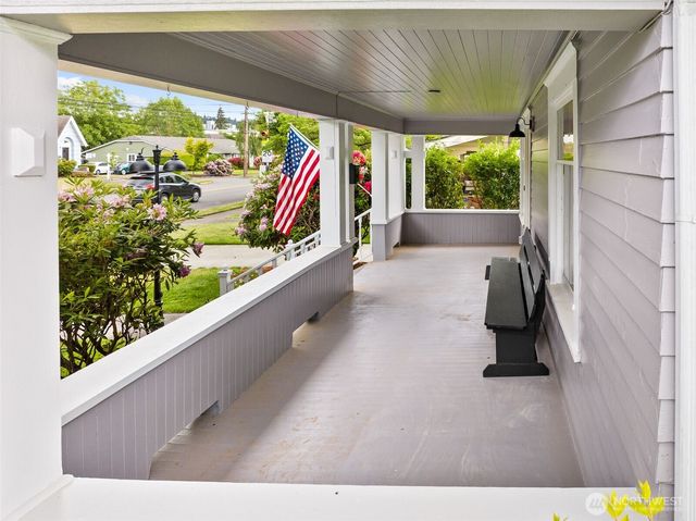 316 5th Street SW, Puyallup, WA 98371
