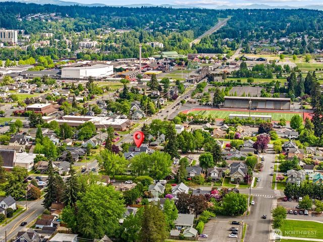 316 5th Street SW, Puyallup, WA 98371