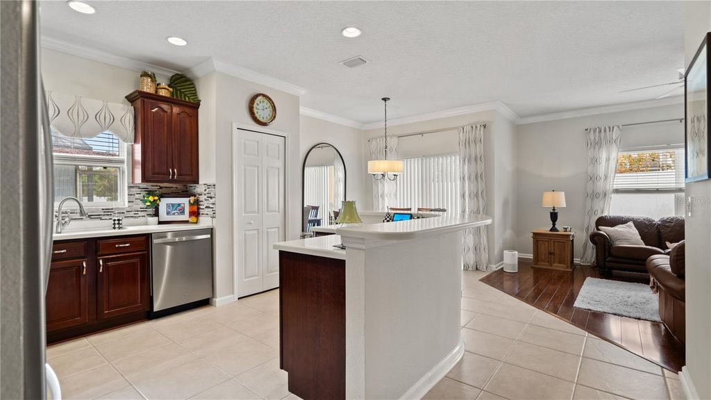 Image 21 of property listing at 13560 HAWK LAKE DRIVE, Orlando, FL 32837
