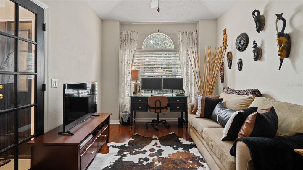 Image 47 of property listing at 13560 HAWK LAKE DRIVE, Orlando, FL 32837