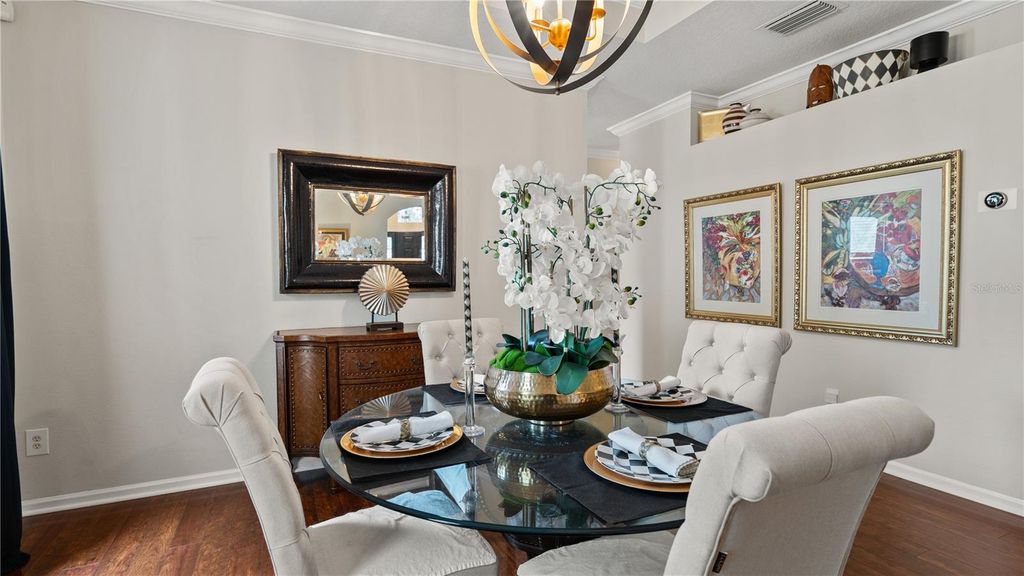 Image 6 of property listing at 13560 HAWK LAKE DRIVE, Orlando, FL 32837