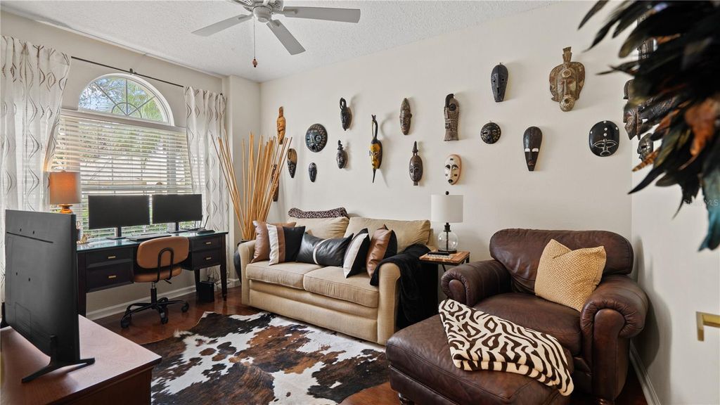 Image 51 of property listing at 13560 HAWK LAKE DRIVE, Orlando, FL 32837