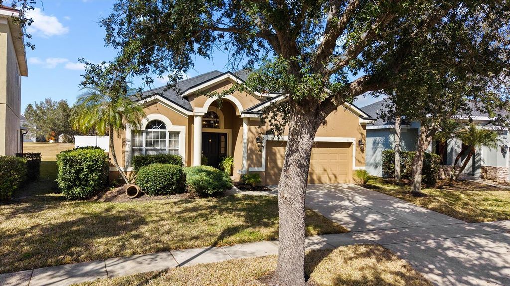 Image 61 of property listing at 13560 HAWK LAKE DRIVE, Orlando, FL 32837