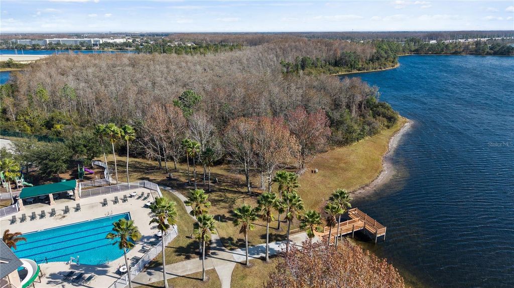 Image 66 of property listing at 13560 HAWK LAKE DRIVE, Orlando, FL 32837