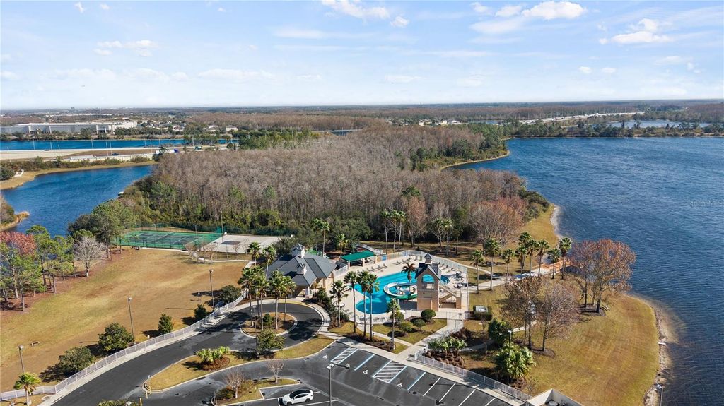 Image 68 of property listing at 13560 HAWK LAKE DRIVE, Orlando, FL 32837
