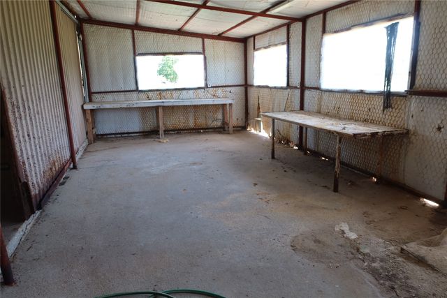 9415 N Us-287, Sunset, TX 76270