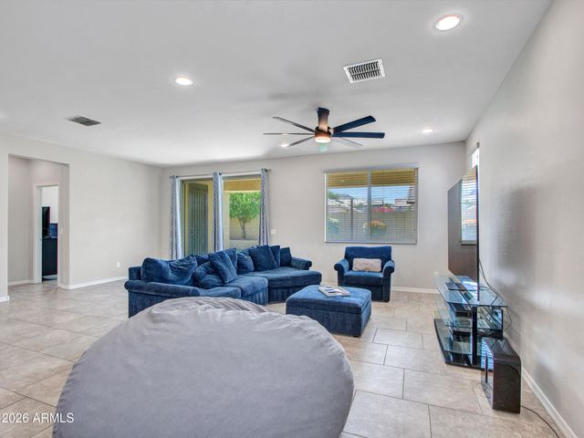 4229 W Valley View Drive, Laveen, AZ 85339