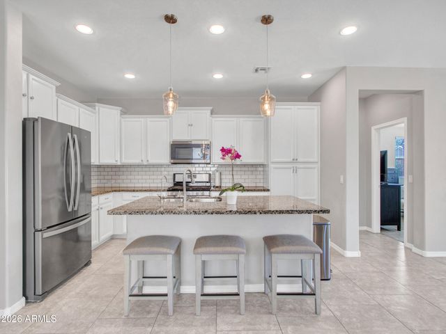 4229 W Valley View Drive, Laveen, AZ 85339