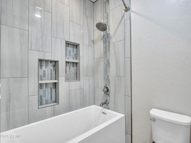 4229 W Valley View Drive, Laveen, AZ 85339