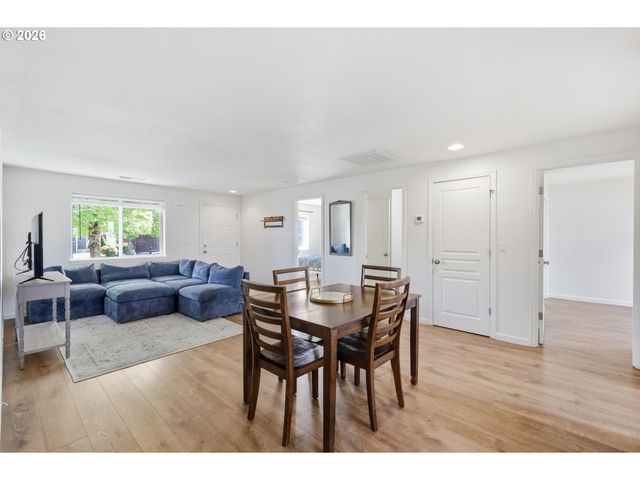 5754 ORCHID Ln, Springfield, OR 97478