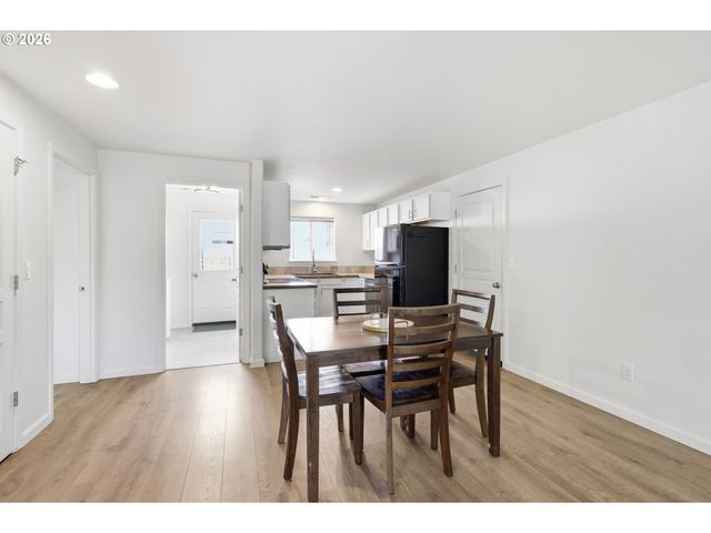 5754 ORCHID Ln, Springfield, OR 97478