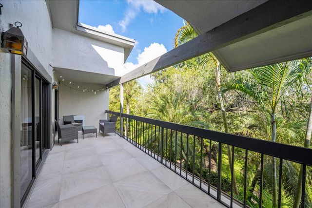 11311 Pond View Drive C201, Wellington, FL 33414