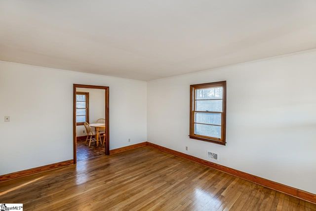 18 Derwood Circle, Greenville, SC 29617