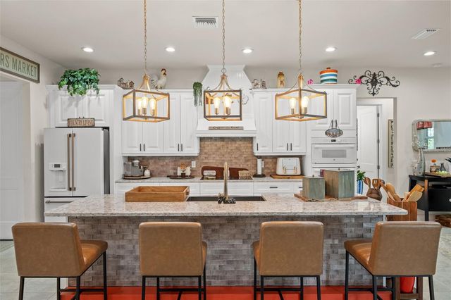 17601 HANNA ROAD, Lutz, FL 33549