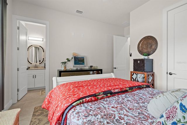 17601 HANNA ROAD, Lutz, FL 33549