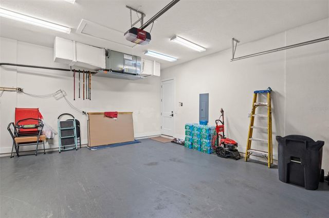 17601 HANNA ROAD, Lutz, FL 33549