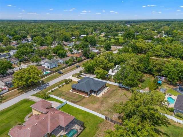 17601 HANNA ROAD, Lutz, FL 33549