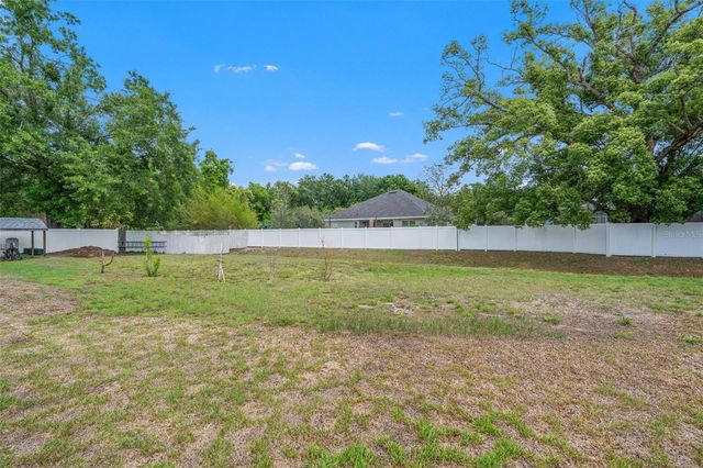 17601 HANNA ROAD, Lutz, FL 33549