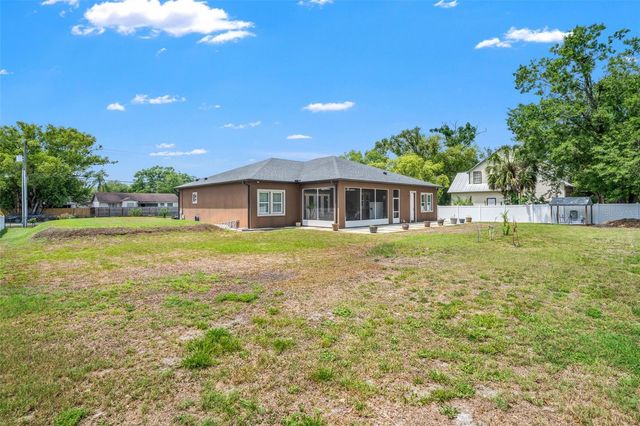 17601 HANNA ROAD, Lutz, FL 33549