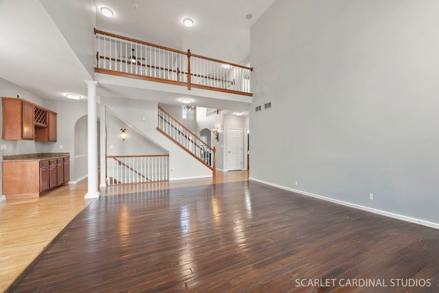 208 Amherst Court, Oswego, IL 60543