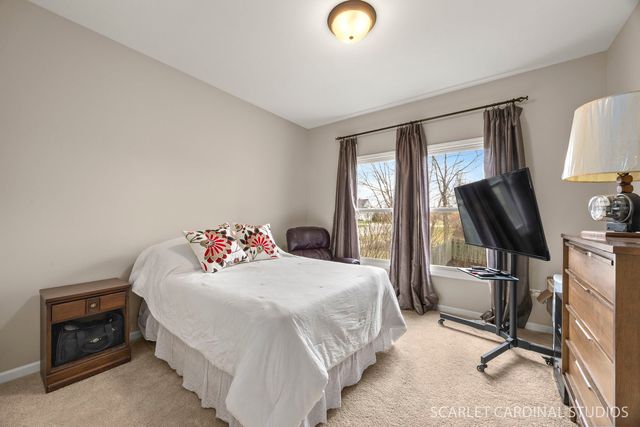 208 Amherst Court, Oswego, IL 60543