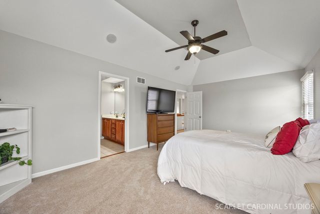 208 Amherst Court, Oswego, IL 60543