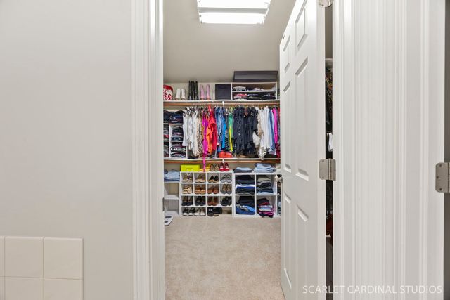 208 Amherst Court, Oswego, IL 60543