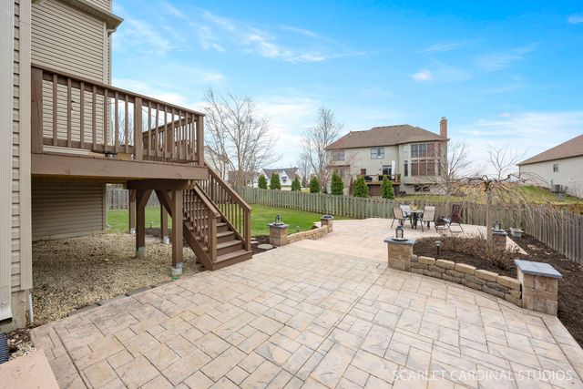 208 Amherst Court, Oswego, IL 60543